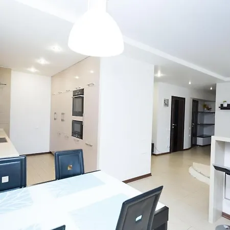 Vip 4-room Jacuzzi Mińsk